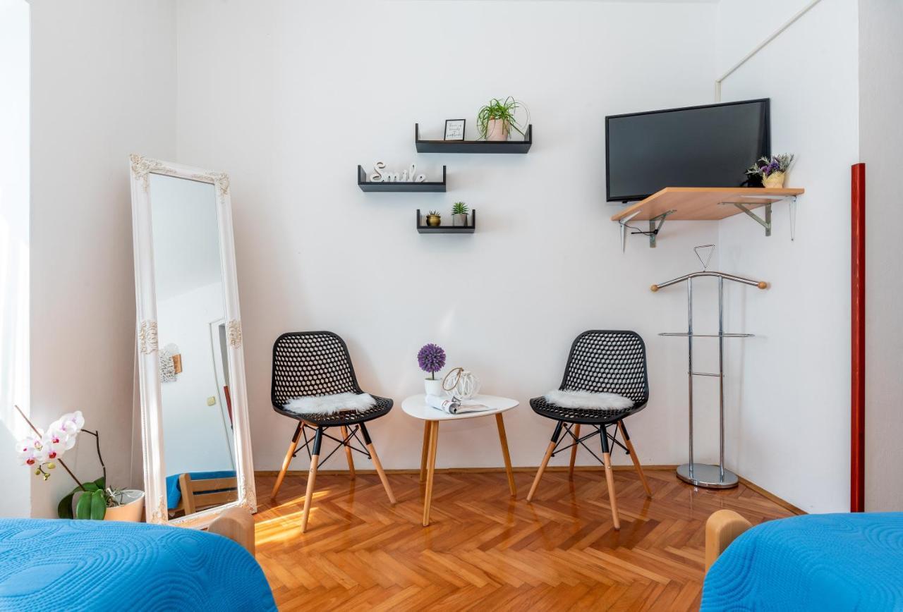 Apartmani Antonija Vozilici Экстерьер фото