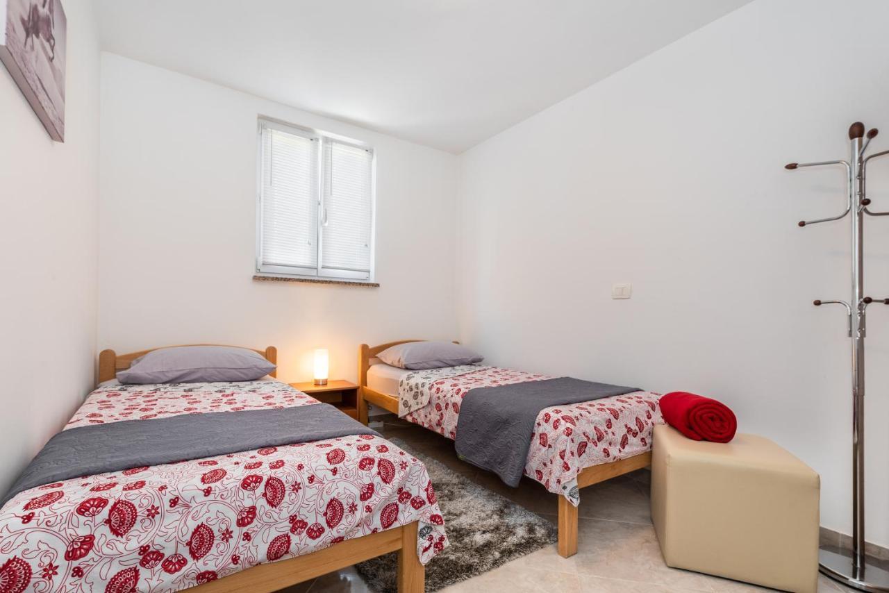 Apartmani Antonija Vozilici Экстерьер фото